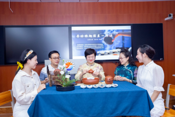 1590648087135334.png image.png