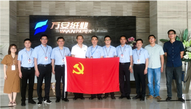 1596081003120390.jpg (2018黨員)Ⅲ-15-2)-③2018年7月27日市安監(jiān)局在其單位公眾號上發(fā)布關于開展黨員志愿活動的信息網(wǎng)絡截圖d11f1758961ff1_副本.jpg