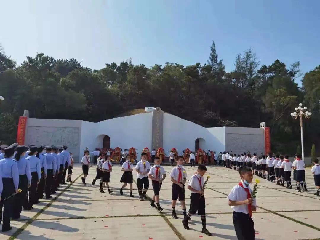 1633665815403810.jpg 2.jpg