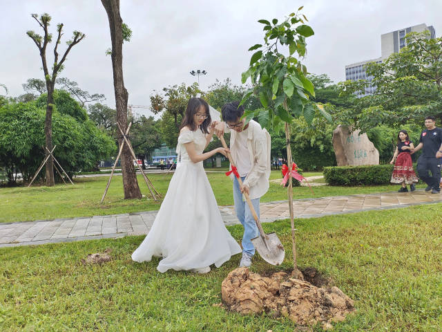 1738978493344425.jpg 1.jpg